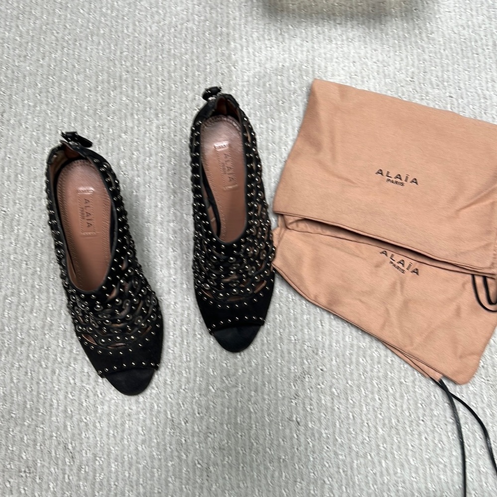 Alaia suede heels